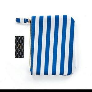 🟣 3 for $15!🟣 Closet Closing Soon!